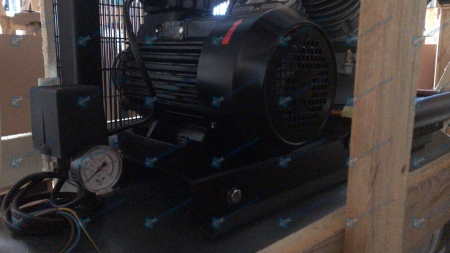 Поршневой компрессор Remeza СБ4/Ф-270.LT100/16-7,5 фото