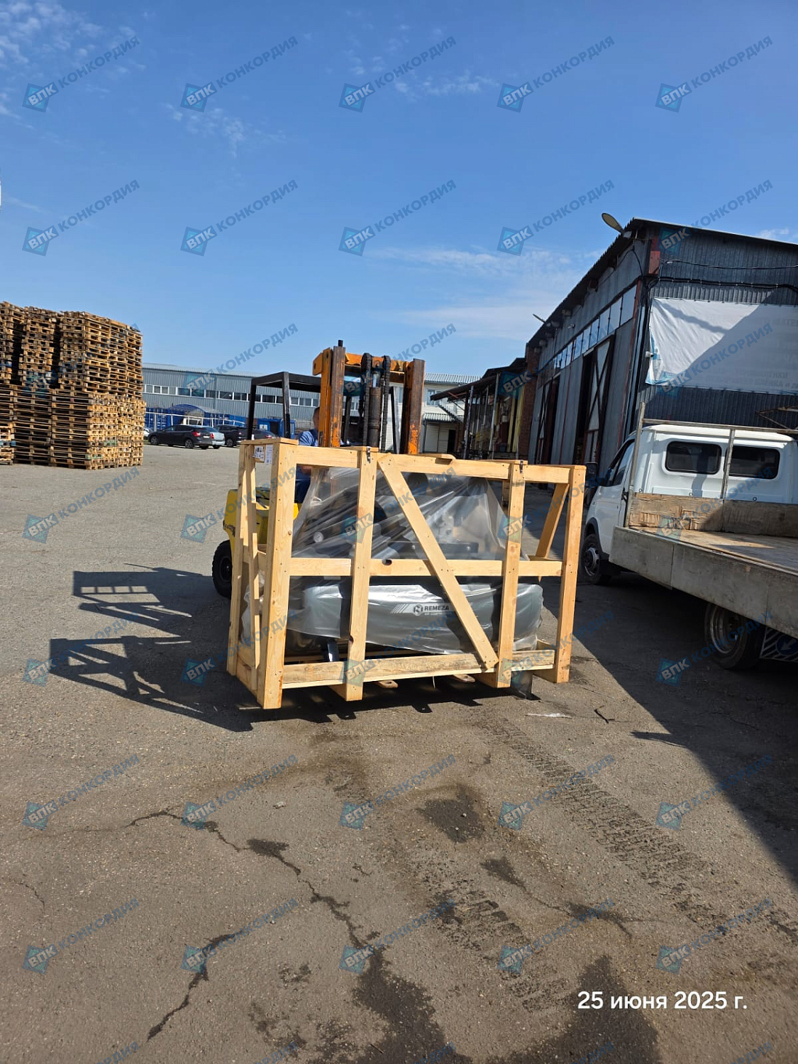 Отгрузка поршневого компрессора Remeza СБ4/Ф-500.LT100-7,5 кВт в г. Краснодар
