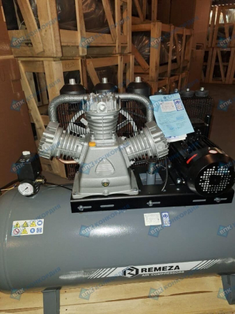 Поршневой компрессор Remeza СБ4/Ф-270.LB75 фото