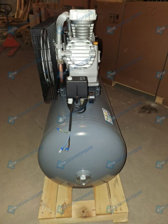 Поршневой компрессор Remeza СБ4/Ф-270.LB75 фото